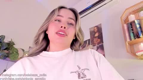 Snapshot of antonia_savatto_ chatting on 09/09/25, 09:47 o ANTO online show from 09/09/25, 09:47