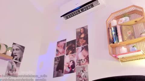 Snapshot of antonia_savatto_ chatting on 09/25/25, 08:34 o ANTO online show from 09/25/25, 08:34