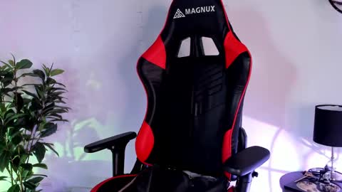 Antonia online show from 02/20/25, 10:15