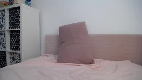 Antonia online show from 01/16/25, 11:48