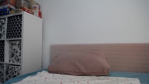 Antonia online show from 09/11/25, 08:58