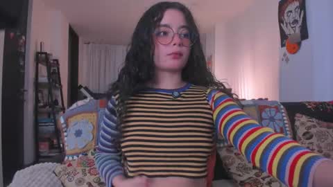 Snapshot of antoniart_ chatting on 02/11/26, 03:00 Antonia online show from 02/11/26, 03:00