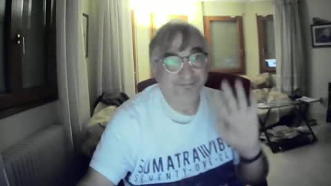 Snapshot of antonio2605 chatting on 12/03/24, 07:00 Antonio online show from 12/03/24, 07:00