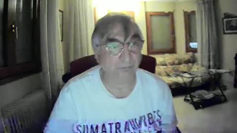 Snapshot of antonio2605 chatting on 12/06/24, 04:47 Antonio online show from 12/06/24, 04:47