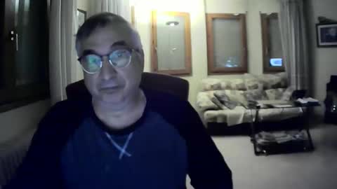 Snapshot of antonio2605 chatting on 02/07/25, 09:58 Antonio online show from 02/07/25, 09:58