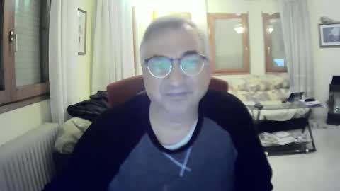 Snapshot of antonio2605 chatting on 02/12/25, 01:30 Antonio online show from 02/12/25, 01:30