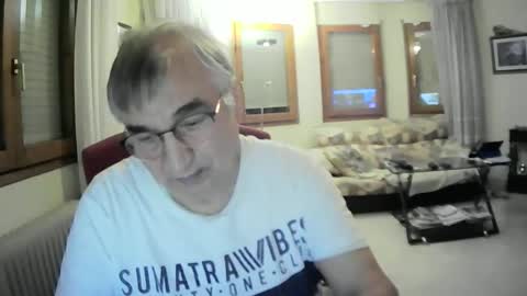 Snapshot of antonio2605 chatting on 03/10/25, 07:18 Antonio online show from 03/10/25, 07:18