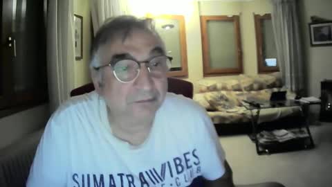 Snapshot of antonio2605 chatting on 03/11/25, 01:26 Antonio online show from 03/11/25, 01:26