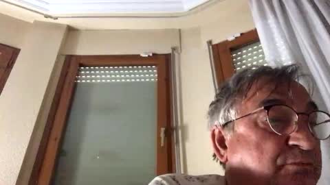 Snapshot of antonio2605 chatting on 10/05/25, 03:54 Antonio online show from 10/05/25, 03:54