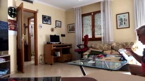 Snapshot of antonio2605 chatting on 10/08/25, 10:13 Antonio online show from 10/08/25, 10:13