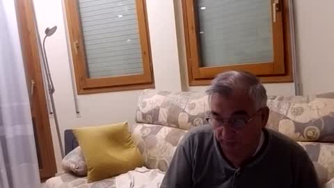 Snapshot of antonio2605 chatting on 11/05/25, 02:33 Antonio online show from 11/05/25, 02:33