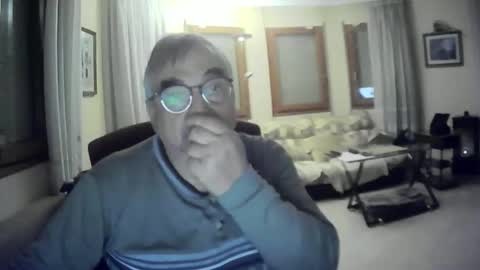 Snapshot of antonio2605 chatting on 11/28/25, 12:46 Antonio online show from 11/28/25, 12:46