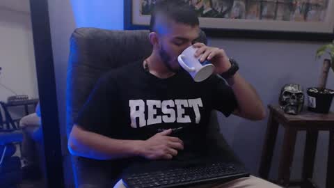 Hadez online show from 12/27/24, 10:34