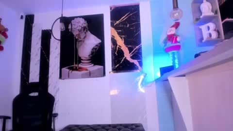 Snapshot of antoniomancinin chatting on 12/18/24, 05:59 brendan and stiiven online show from 12/18/24, 05:59