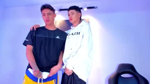 Snapshot of antoniomancinin chatting on 10/24/25, 06:10 brendan and stiiven online show from 10/24/25, 06:10