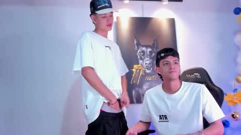 Snapshot of antoniomancinin chatting on 12/05/25, 06:22 brendan and stiiven online show from 12/05/25, 06:22