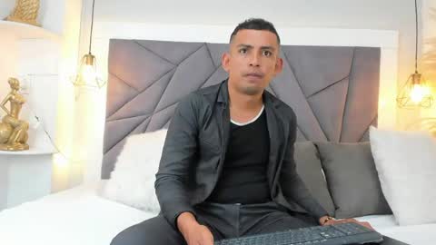 Antonio online show from 05/02/26, 05:51