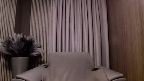 Snapshot of antoniovalentinidiamond chatting on 11/23/25, 08:08 HI My name is Antonio online show from 11/23/25, 08:08