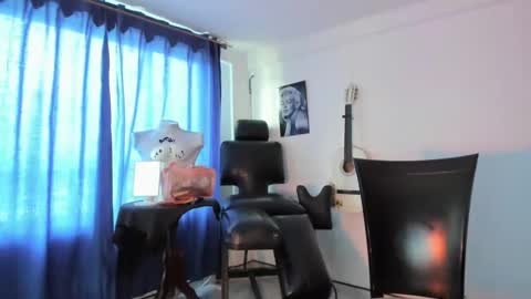 antonnello_ online show from 02/22/25, 09:26