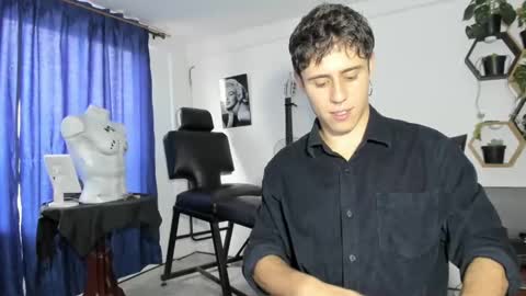 antonnello_ online show from 03/05/25, 10:32