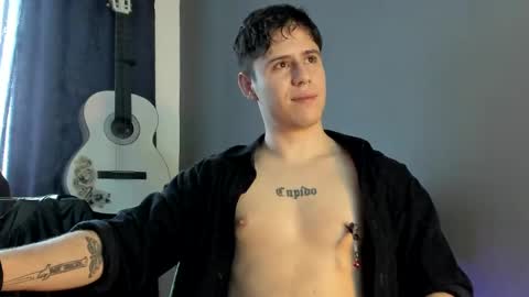 Snapshot of antonnello_ chatting on 10/29/25, 01:57 antonnello_ online show from 10/29/25, 01:57