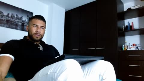 Snapshot of antonydangelo chatting on 01/01/25, 11:51 ANTONY D ANGELO online show from 01/01/25, 11:51