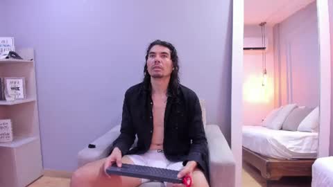 Snapshot of antonystone_ chatting on 06/26/26, 12:42 Antony Stone online show from 06/26/26, 12:42