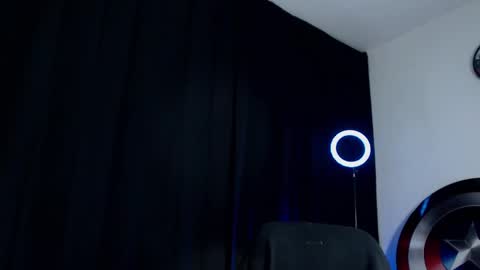 Snapshot of antonywebb94 chatting on 01/17/25, 03:55 Instagram miguelangel1802 online show from 01/17/25, 03:55