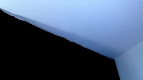 Snapshot of antonywebb94 chatting on 11/16/25, 05:02 Instagram miguelangel1802 online show from 11/16/25, 05:02