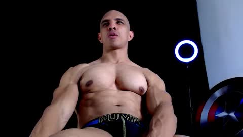 Snapshot of antonywebb94 chatting on 11/25/25, 02:22 Instagram miguelangel1802 online show from 11/25/25, 02:22