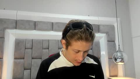 Snapshot of antthony_kings chatting on 11/03/25, 09:16 Anthony King online show from 11/03/25, 09:16