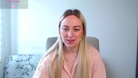 Snapshot of anttoniia chatting on 02/16/25, 03:16 Antonia online show from 02/16/25, 03:16