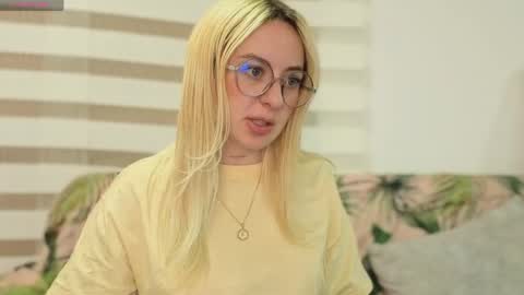 Antonia online show from 06/09/26, 01:06