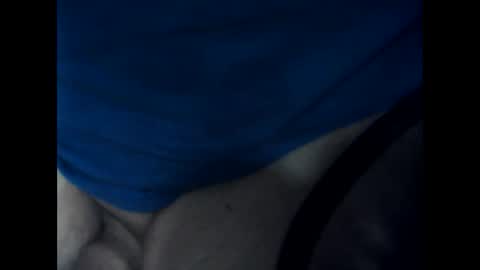 Snapshot of antxon12 chatting on 12/14/25, 02:28 antxon12 online show from 12/14/25, 02:28