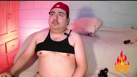 Snapshot of anuarfox chatting on 11/11/25, 07:30 AnuarFox online show from 11/11/25, 07:30