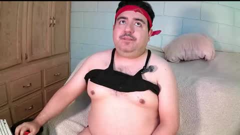 Snapshot of anuarfox chatting on 11/15/25, 09:32 AnuarFox online show from 11/15/25, 09:32