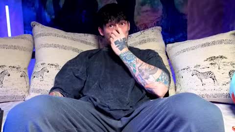 Tom online show from 01/11/26, 05:45