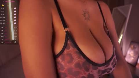 Snapshot of anuricbriny chatting on 09/26/25, 09:08 Sunday - start 0400 PM GMT -4 online show from 09/26/25, 09:08