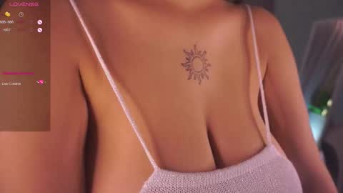 Snapshot of anuricbriny chatting on 11/04/25, 08:41 Sunday - start 0400 PM GMT -4 online show from 11/04/25, 08:41