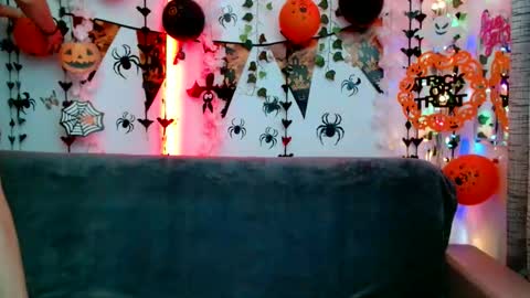 Anne online show from 10/30/25, 06:59