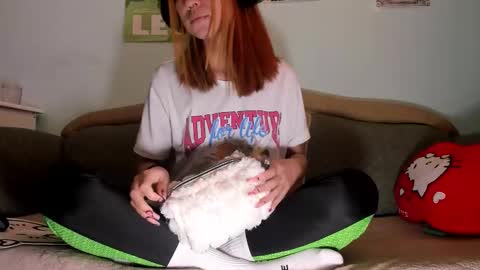 Any online show from 09/21/25, 06:20