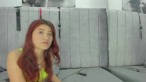 Snapshot of anya_and_scott1 chatting on 04/17/26, 02:20 Little Ali online show from 04/17/26, 02:20