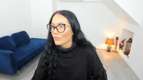 Snapshot of anya_evy chatting on 11/24/25, 04:23 Anya online show from 11/24/25, 04:23