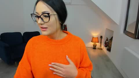 Snapshot of anya_evy chatting on 12/02/25, 05:13 Anya online show from 12/02/25, 05:13