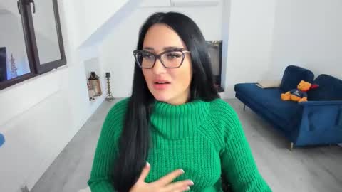 Snapshot of anya_evy chatting on 01/09/26, 04:37 Anya online show from 01/09/26, 04:37