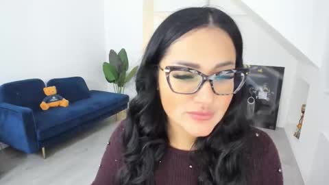 Snapshot of anya_evy chatting on 02/04/26, 04:51 Anya online show from 02/04/26, 04:51