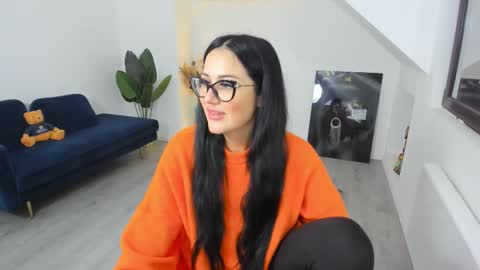 Snapshot of anya_evy chatting on 02/05/26, 05:45 Anya online show from 02/05/26, 05:45