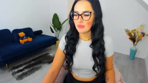 Snapshot of anya_evy chatting on 03/02/26, 04:58 Anya online show from 03/02/26, 04:58