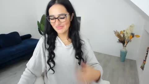 Snapshot of anya_evy chatting on 04/04/26, 04:22 Anya online show from 04/04/26, 04:22