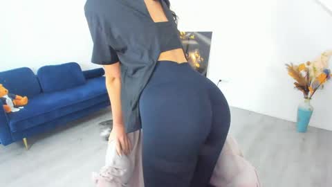 Snapshot of anya_evy chatting on 04/16/26, 03:40 Anya online show from 04/16/26, 03:40